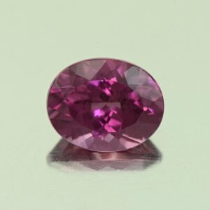 UmbaliteGarnet oval 10.0x8.1mm 3.45cts N ug1014