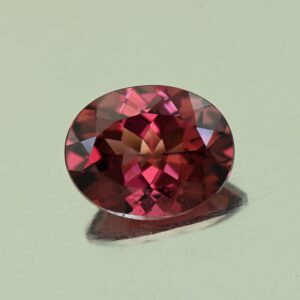 UmbaliteGarnet oval 10.1x8.0mm 2.83cts N ug1015