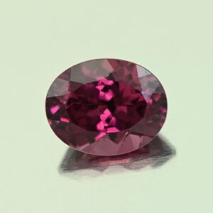 UmbaliteGarnet oval 10.1x8.0mm 3.50cts N ug1017