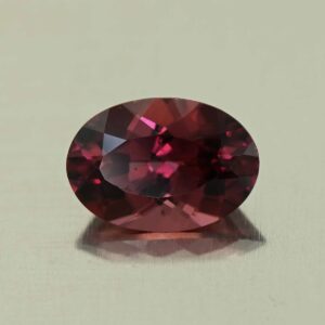 UmbaliteGarnet oval 10.2x7.0mm 2.60cts N ug1196