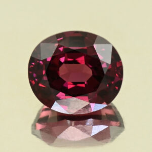 UmbaliteGarnet oval 10.4x9.1x6.9mm 5.65cts N ug1519