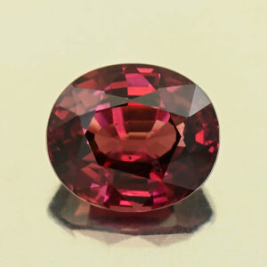 UmbaliteGarnet oval 11.0x9.4x6.2mm 5.54cts N ug1525