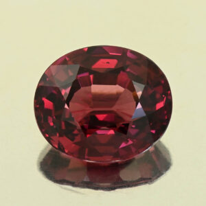 UmbaliteGarnet oval 11.3x9.7x6.4mm 5.99cts N ug1528