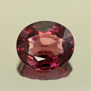 UmbaliteGarnet oval 11.8x10.1x5.6mm 6.03cts N ug1542