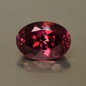 UmbaliteGarnet oval 11.9x8.4mm 4.63cts ug387