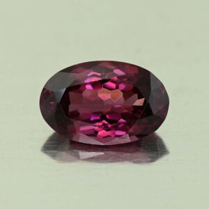 UmbaliteGarnet oval 12.2x7.9mm 4.11cts N ug307