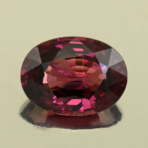 UmbaliteGarnet oval 13.1x9.7x6.2mm 6.76cts N ug1551