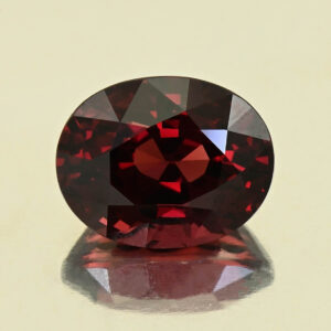 UmbaliteGarnet oval 13.4x10.0x6.8mm 9.44cts N ug1553