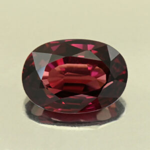 UmbaliteGarnet oval 14.2x9.9x6.3mm 8.44cts N ug1557