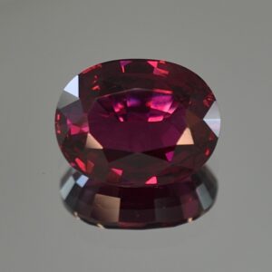 UmbaliteGarnet oval 15.2x11.9mm 12.68cts ug208
