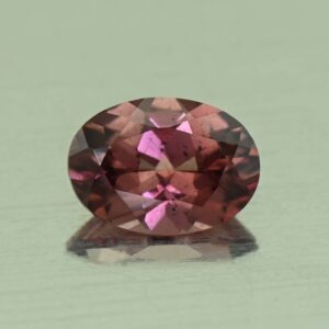 UmbaliteGarnet oval 7.0x5.0mm 0.90cts N ug941