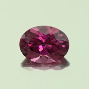 UmbaliteGarnet oval 8.0x6.0mm 1.55cts N ug994