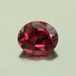 UmbaliteGarnet oval 8.2x6.8mm 1.95cts N ug1177