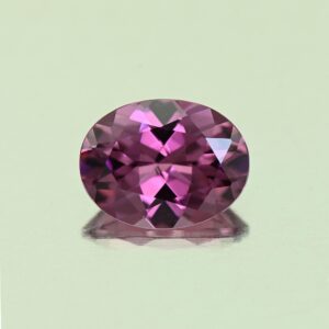 UmbaliteGarnet oval 8.5x6.5mm 1.73cts N ug1000