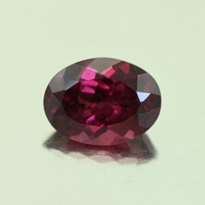 UmbaliteGarnet oval 9.1x6.8mm 2.24cts N ug1007