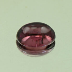 UmbaliteGarnet oval cab 7.5x5.5mm 1.61cts N ug1052