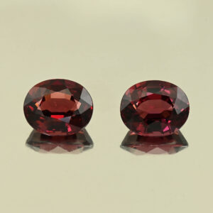 UmbaliteGarnet oval pair 11.3x9.4x6.1mm 11.15cts N ug1501