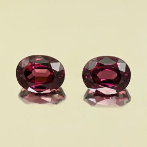 UmbaliteGarnet oval pair 11.4x8.8x6.7mm 11.2x8.9x6.7mm 12.11cts N ug1502