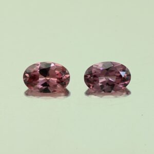 UmbaliteGarnet oval pair 6.0x4.0mm 1.01cts N ug1023