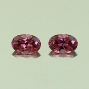 UmbaliteGarnet oval pair 6.0x4.0mm 1.09cts N ug1029