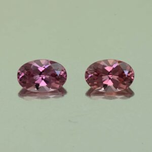 UmbaliteGarnet oval pair 6.0x4.0mm 1.13cts N ug1032