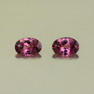UmbaliteGarnet oval pair 6.5x4.5mm 1.39cts N ug1379 scaled 1