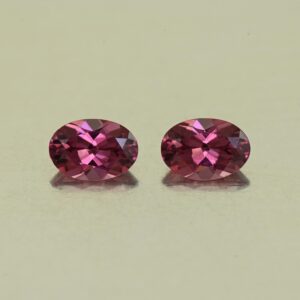 UmbaliteGarnet oval pair 6.5x4.5mm 1.42cts N ug1382 scaled 1