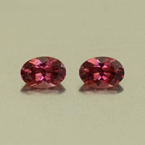 UmbaliteGarnet oval pair 6.5x4.5mm 1.42cts N ug1383