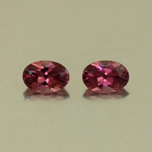 UmbaliteGarnet oval pair 6.5x4.5mm 1.45cts N ug1386