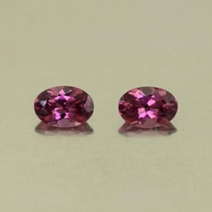 UmbaliteGarnet oval pair 6.5x4.6mm 1.43cts N ug1389