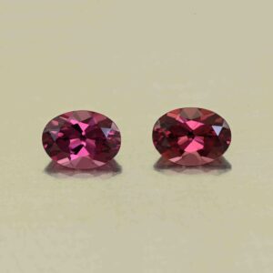 UmbaliteGarnet oval pair 7.6x5.5mm 2.46cts N ug1404 scaled 1
