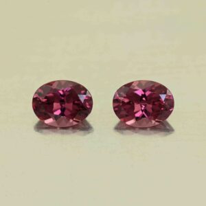 UmbaliteGarnet oval pair 8.5x6.5mm 3.72cts N ug1409 scaled 1