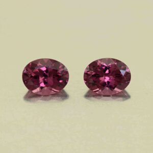 UmbaliteGarnet oval pair 9.0x7.1mm 4.60cts N ug1414 scaled 1