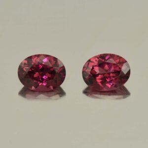 UmbaliteGarnet oval pair 9.1x7.0mm 4.61cts N ug674