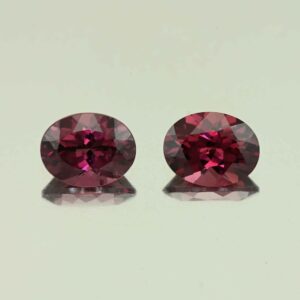 UmbaliteGarnet oval pair 9.1x7.0mm 4.78cts N ug1041 scaled 1