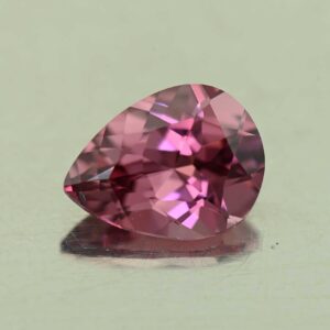 UmbaliteGarnet pear 8.1x6.1mm 1.32cts N ug499