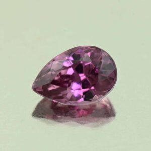 UmbaliteGarnet pear 8.2x5.5mm 1.54cts N ug1056