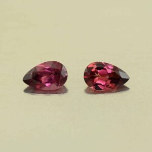 UmbaliteGarnet pear pair 8.0x5.1mm 1.88cts N ug1426 scaled 1