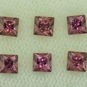 UmbaliteGarnet princess box set 3.5mm 2.86cts N ug947
