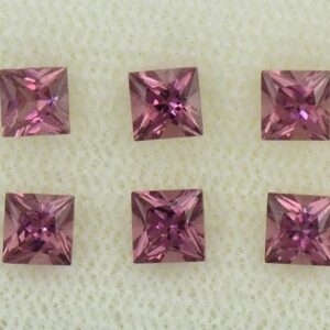 UmbaliteGarnet princess box set 3.5mm 3.01cts N ug880