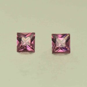 UmbaliteGarnet princess pair 4.0mm 0.78cts N ug709