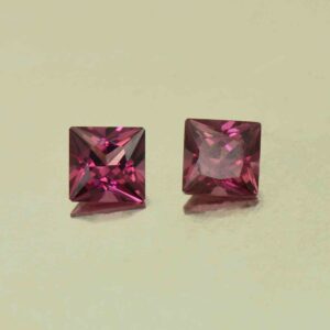 UmbaliteGarnet princess pair 4.0mm 0.83cts N ug643