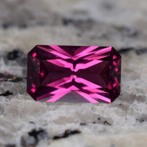 UmbaliteGarnet radiant 12.7x7.6mm 4.71cts N ug133 crop SOLD