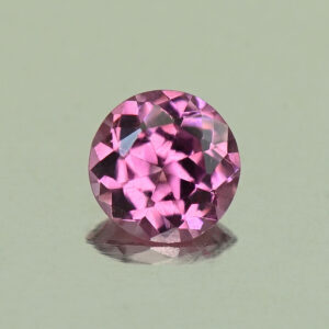 UmbaliteGarnet round 3.7mm 0.21cts N ug1076
