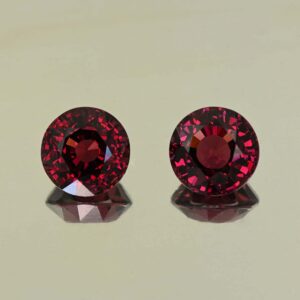 UmbaliteGarnet round pair 11.3x11.2x7.4mm 11.2x11.2x8.1mm 15.60cts N ug1473 scaled 1