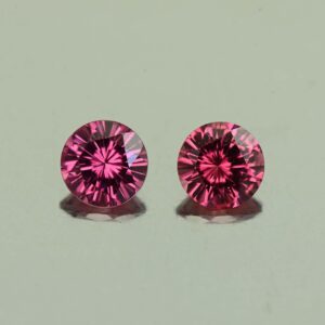UmbaliteGarnet round pair 4.5mm 0.86cts N ug1108