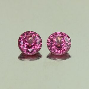 UmbaliteGarnet round pair 4.5mm 0.86cts N ug793