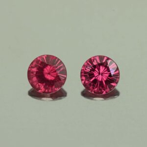 UmbaliteGarnet round pair 4.5mm 0.89cts N ug1110