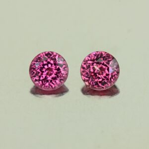UmbaliteGarnet round pair 4.5mm 0.90cts N ug800