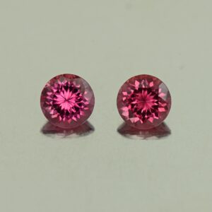 UmbaliteGarnet round pair 4.5mm 0.91cts N ug766